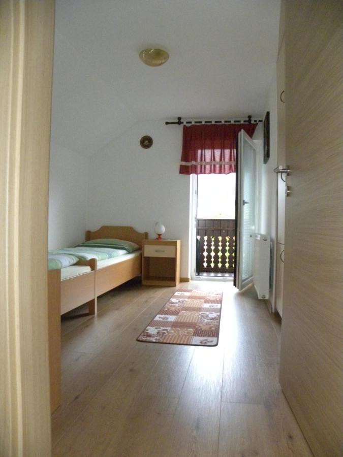Apartma Cvetek, Srednja Vas 133 博希尼 外观 照片